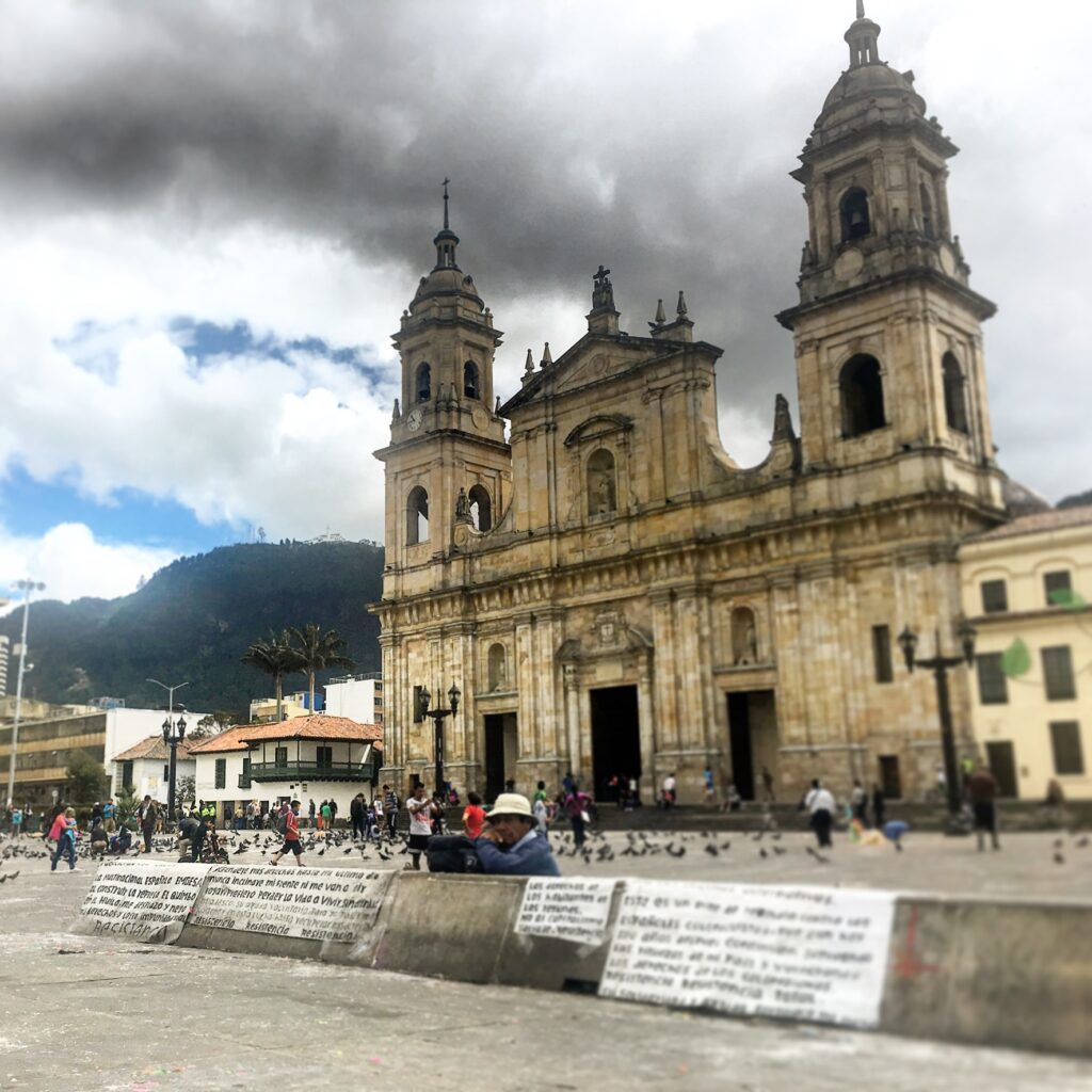 Cattedrale in Plaza Bolivar