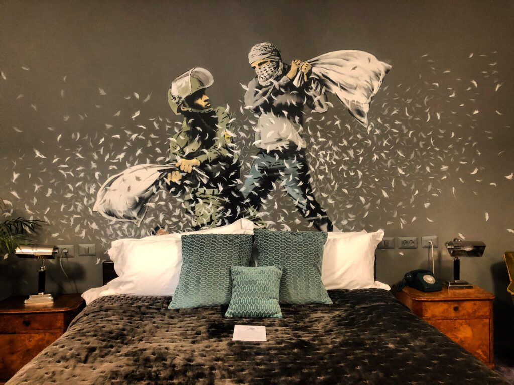 The Walled Off Hotel by Banksy, Betlemme