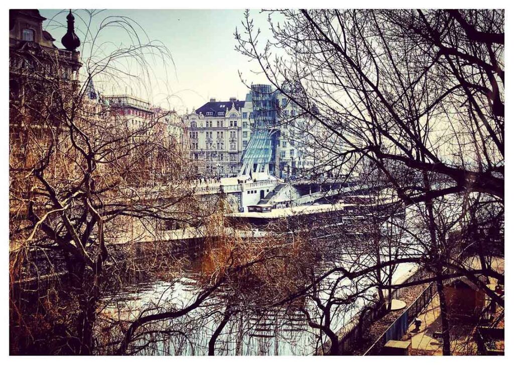 Cosa vedere a Praga: la casa danzante