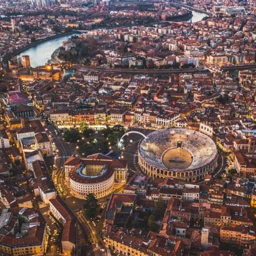 Vista aerea sull'Arena di Verona