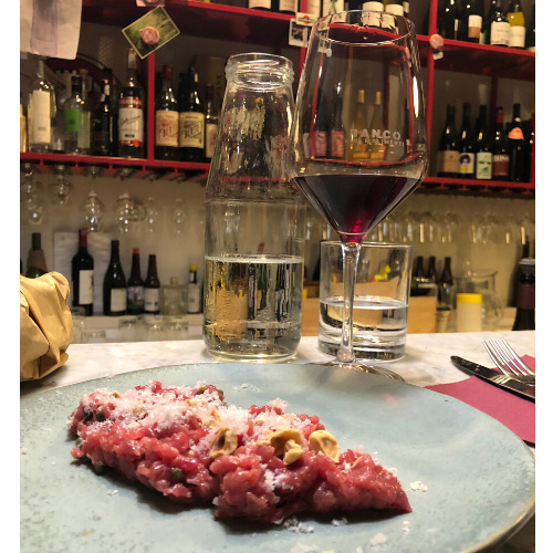 Cosa fare la sera a Torino? Una cena da Banco Vini e Alimenti.