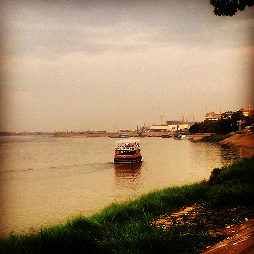 Il fiume Mekong nella capitale della Cambogia