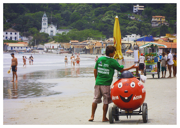 I venditori ambulanti di Praia Garopaba