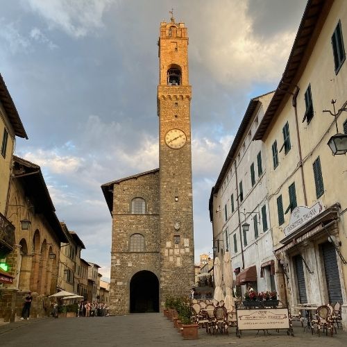 Cosa vedere a Montalcino: Piazza del Popolo