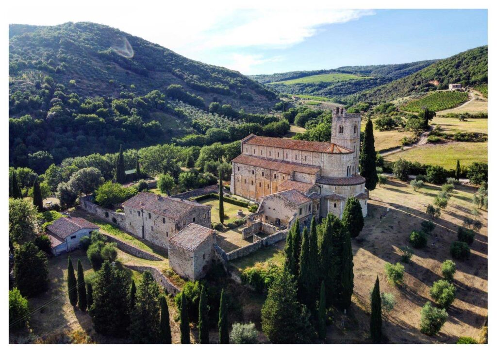 Cosa vedere in Val d'Orcia: Sant'Antimo