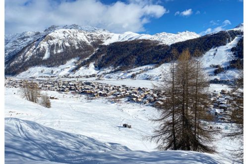 Il paese di Livigno innevato