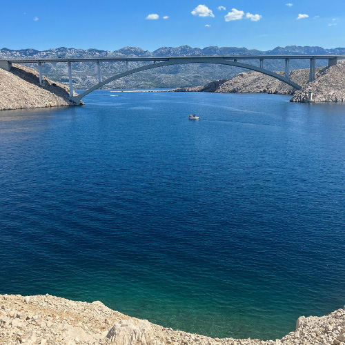 Il Ponte che collega Pag alla terraferma